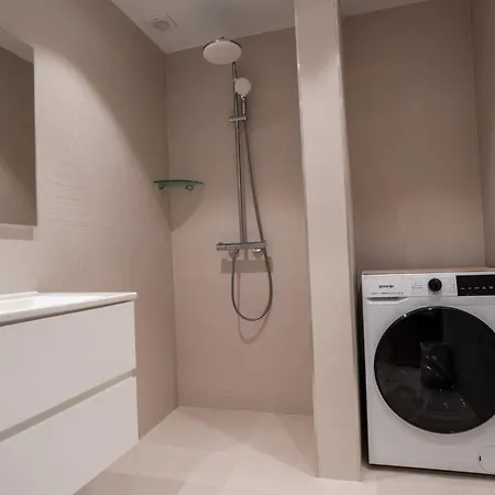 Stylish In Center Appartement